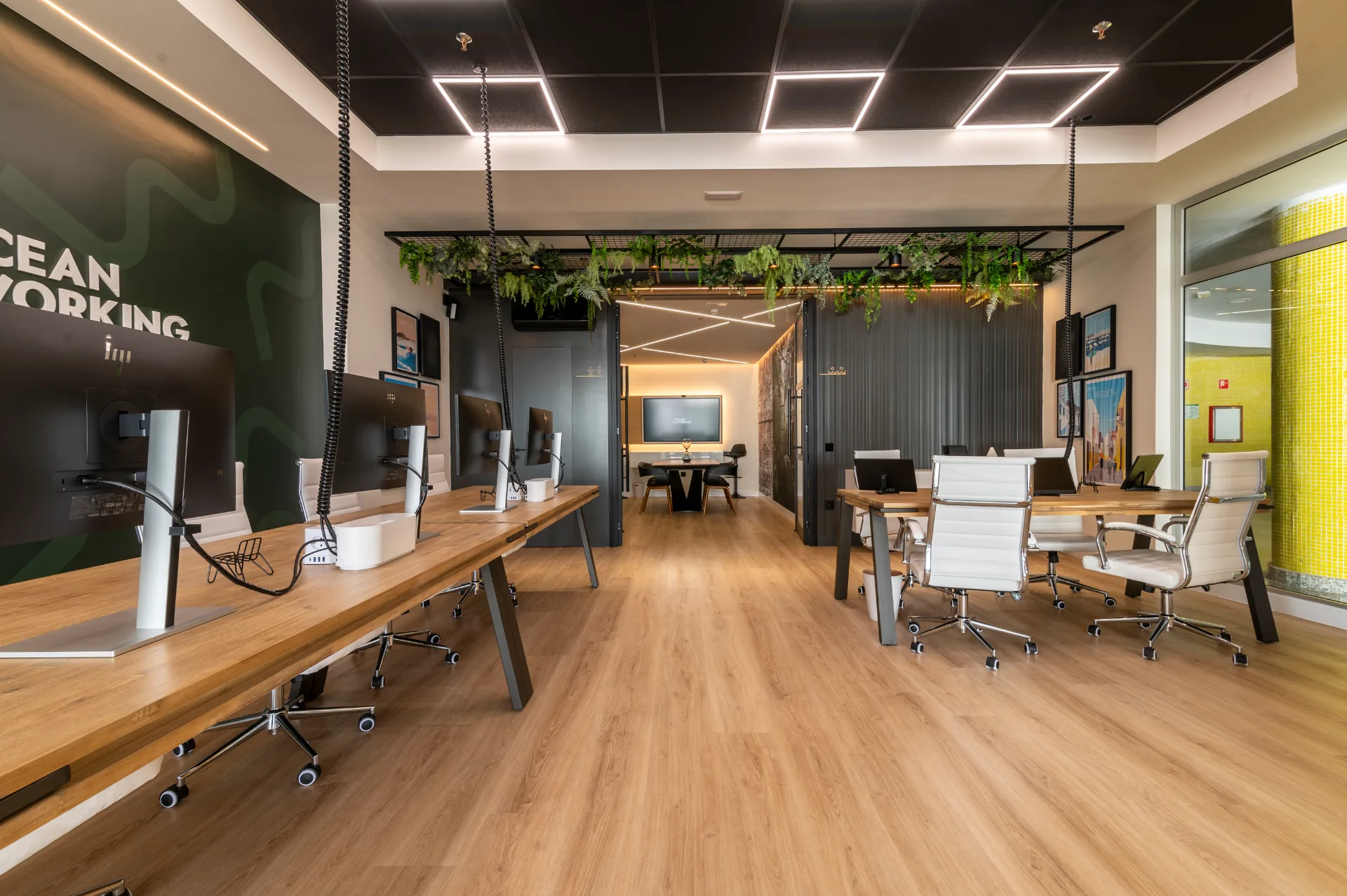 Spazio di coworking con luce naturale a Gran Canaria